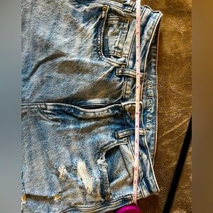 American eagle mom jean’s